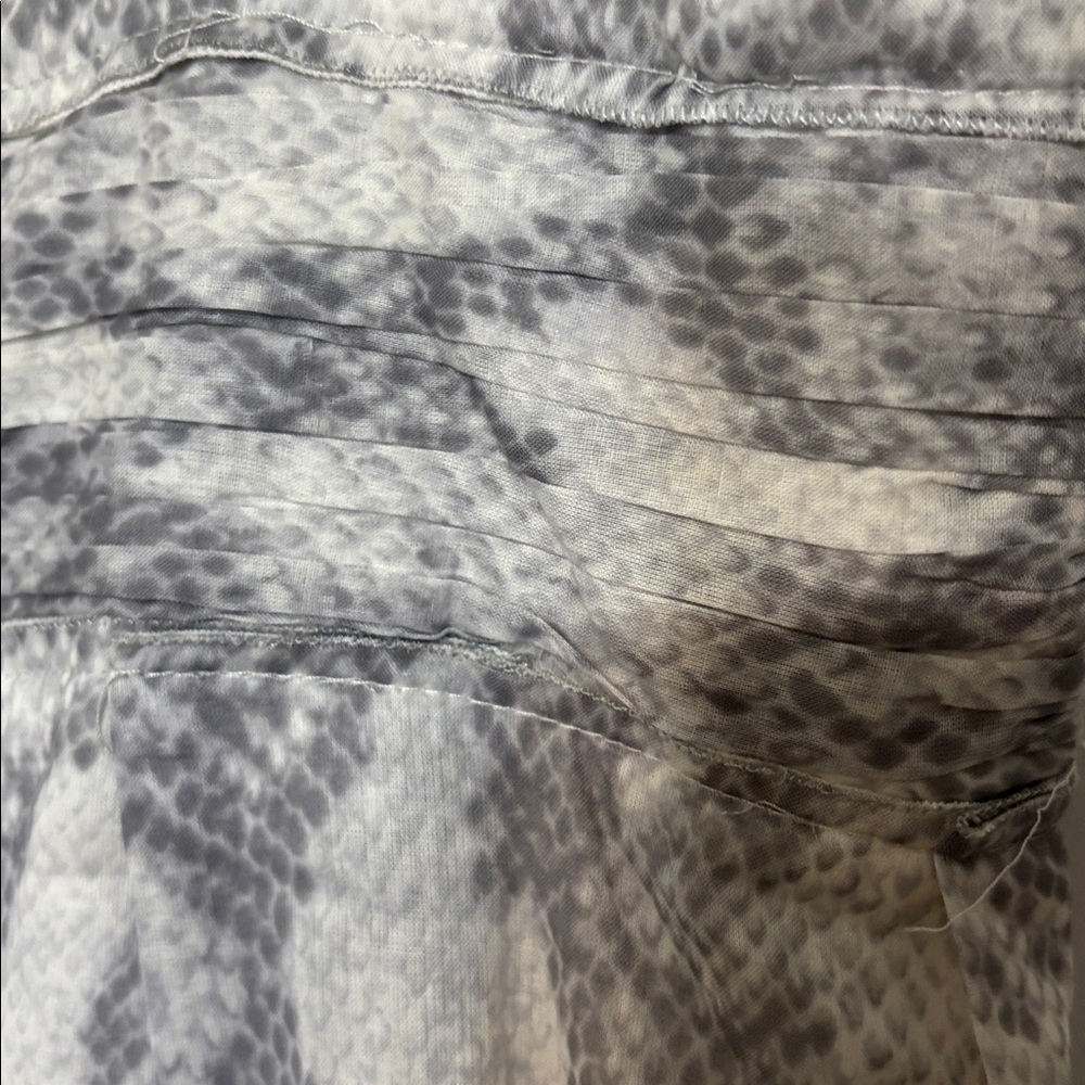 Elie Tahari Leanne Gray Snake Print Pleated Dress - Size 10 - Picture 11 of 14